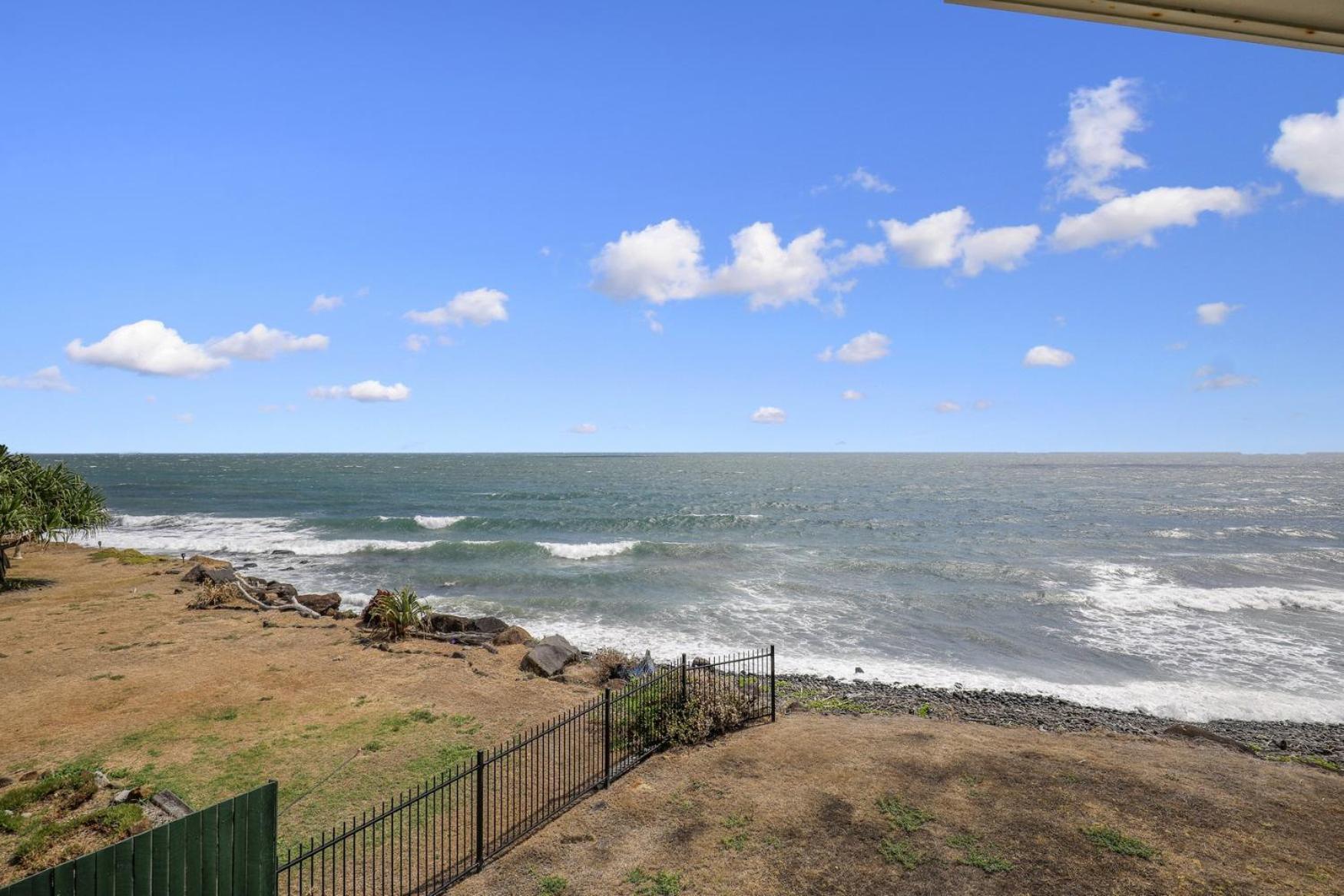 Breakaway At Bargara Apartment Exterior photo